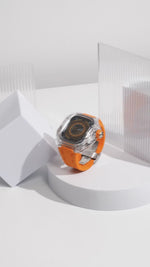 在图库查看器中加载和播放视频，Apple Watch Ultra 表壳 - RSTR - 日落橙
